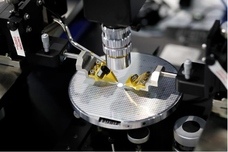 R-4 BSOI Wafers
